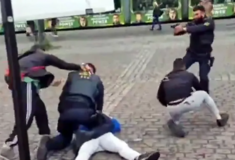 Επίθεση με μαχαίρι σε πολιτικό και αστυνομικό στη Γερμανία