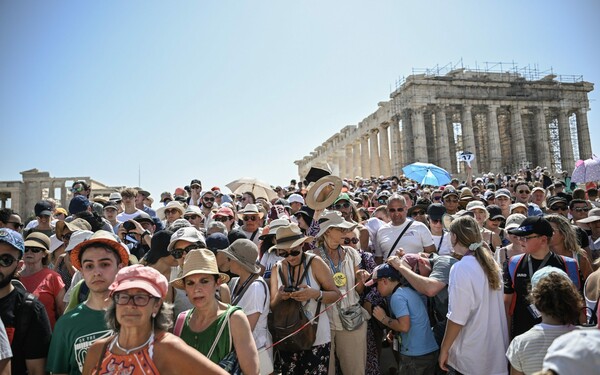 Αντέχει η Αθήνα τόσους πολλούς τουρίστες;